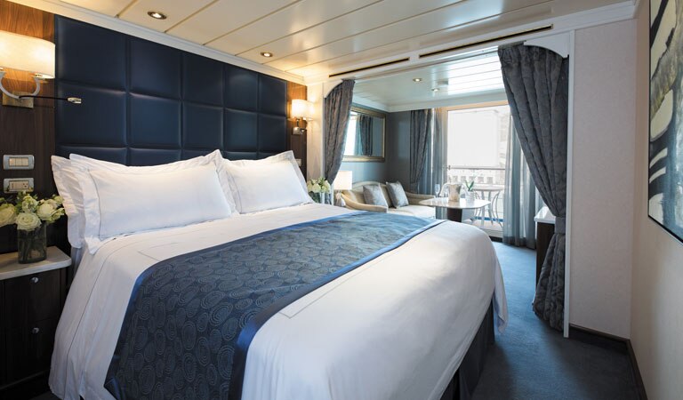 Seven Seas Voyager クルーズ船ツアー Regent Seven Seas Cruises